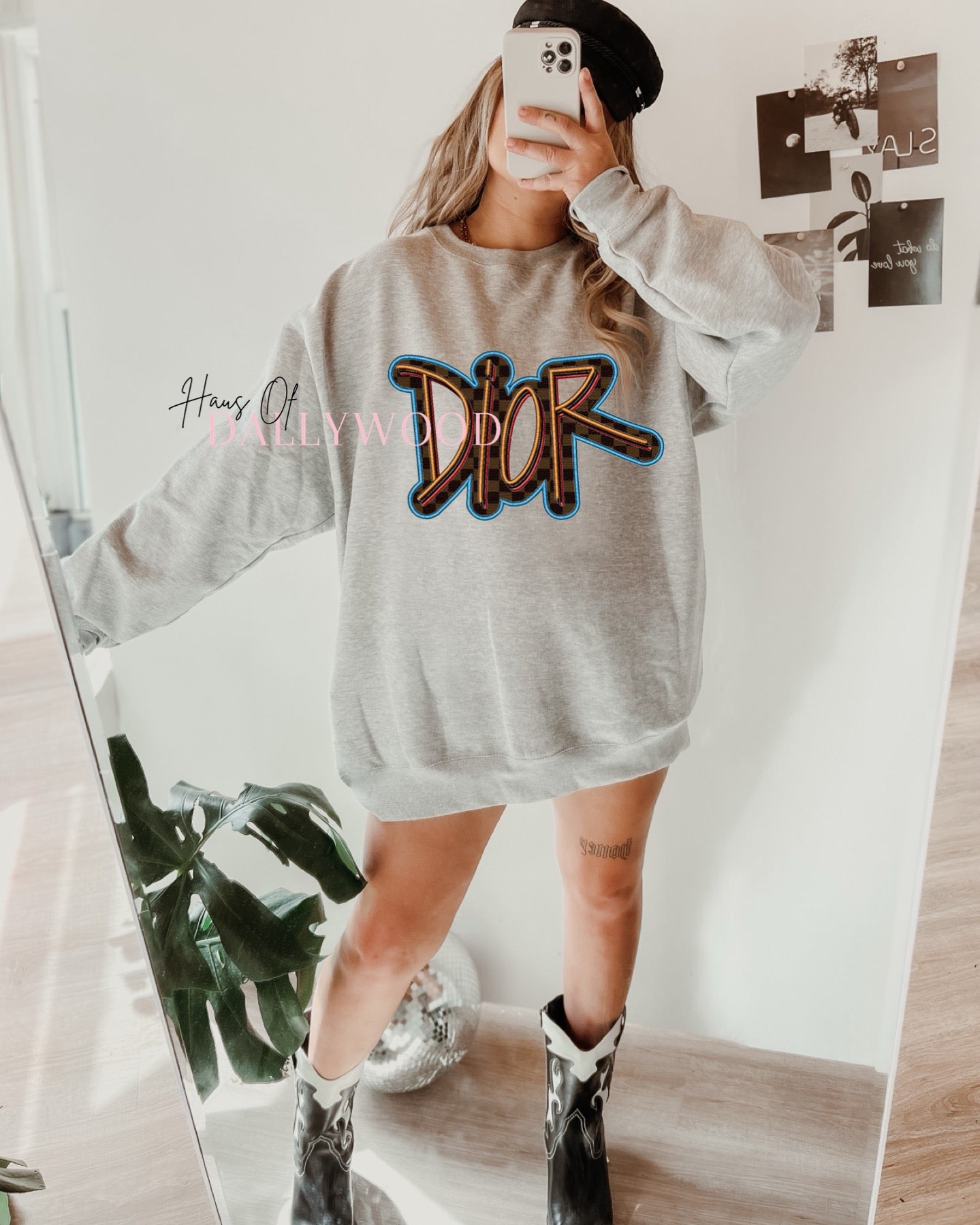 A DIOR-able babe