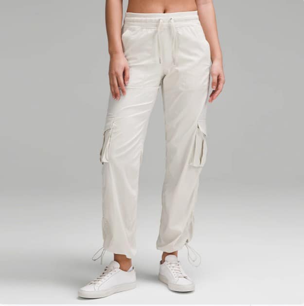Relaxed-Fit Mid-Rise Cargo Pant