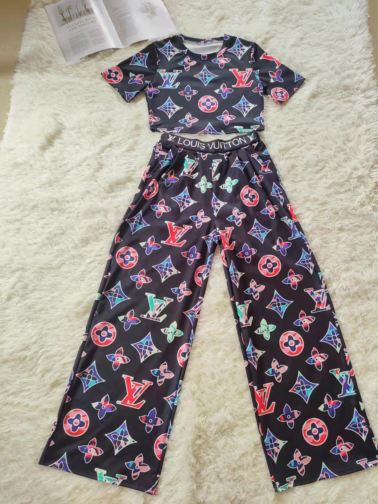 L//v Casual Print Suit