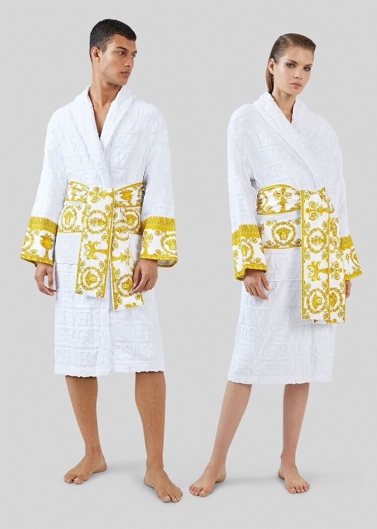 V-Bathrobe