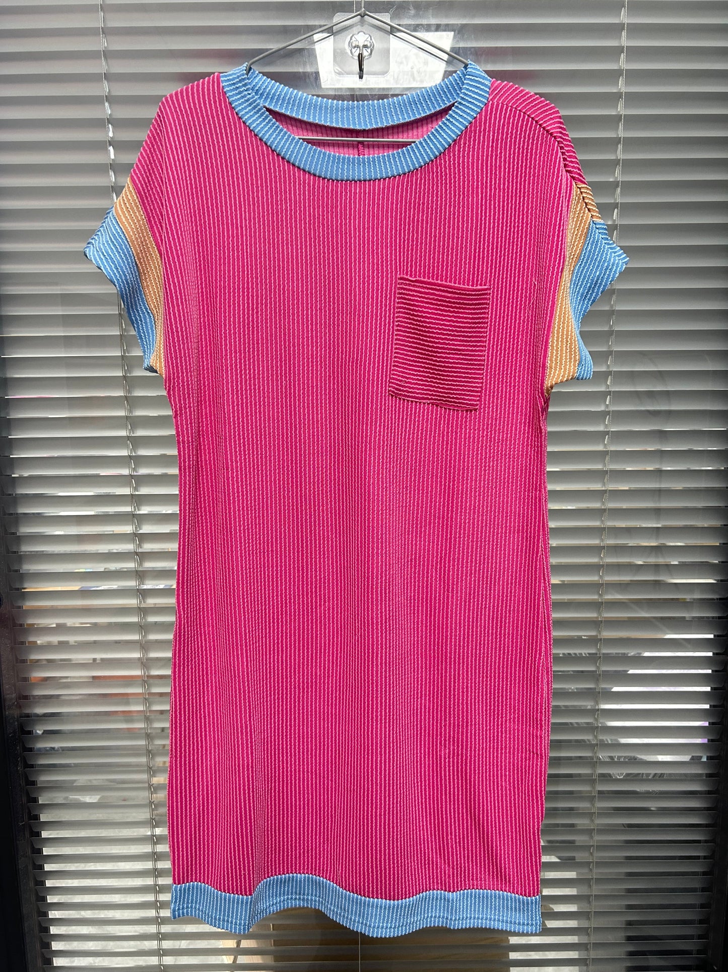 Textured Colorblock Edge Patched Pocket Dress
