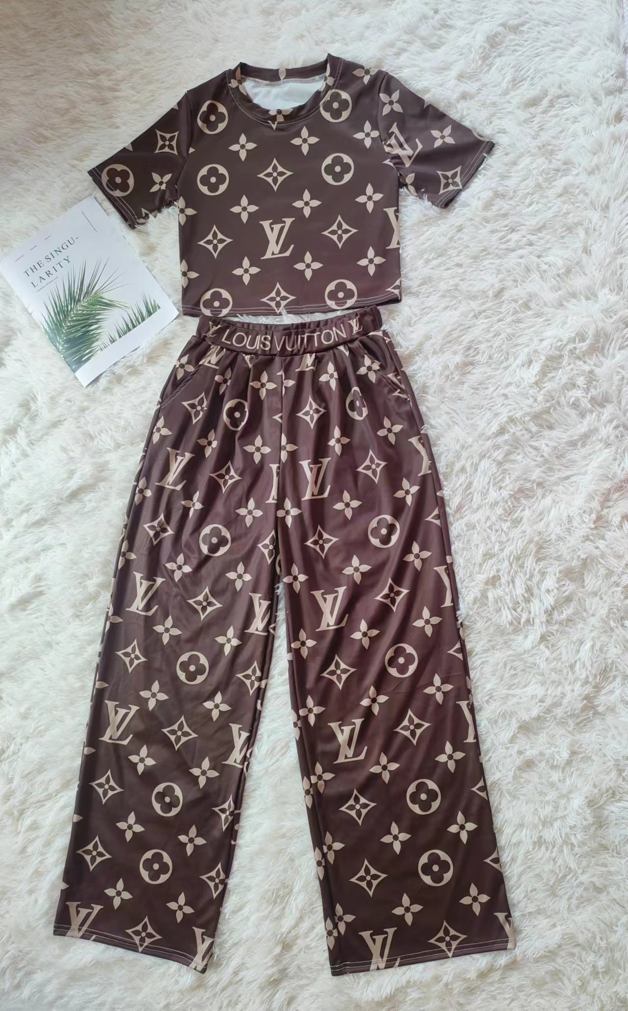 L//v Casual Print Suit
