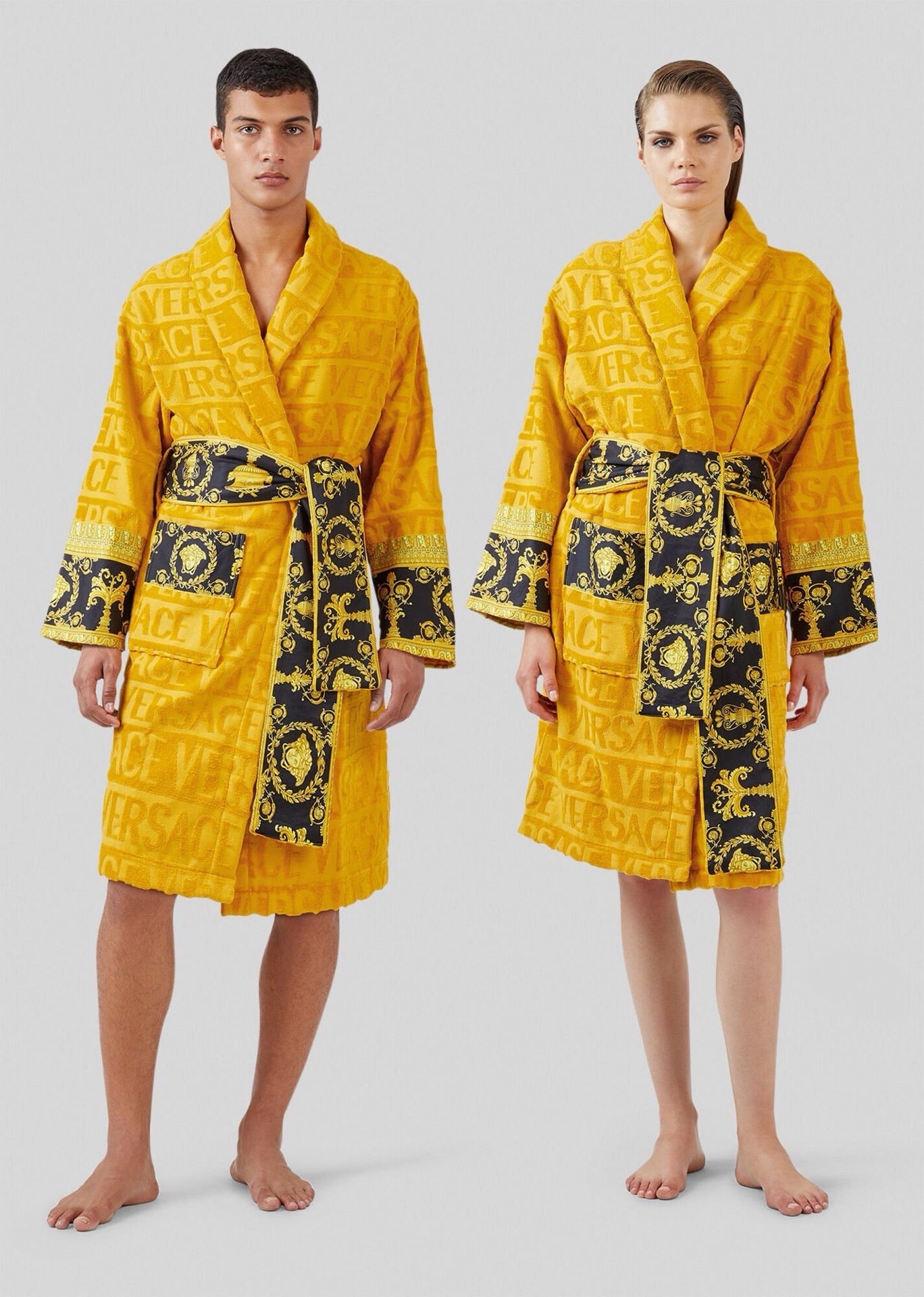 V-Bathrobe