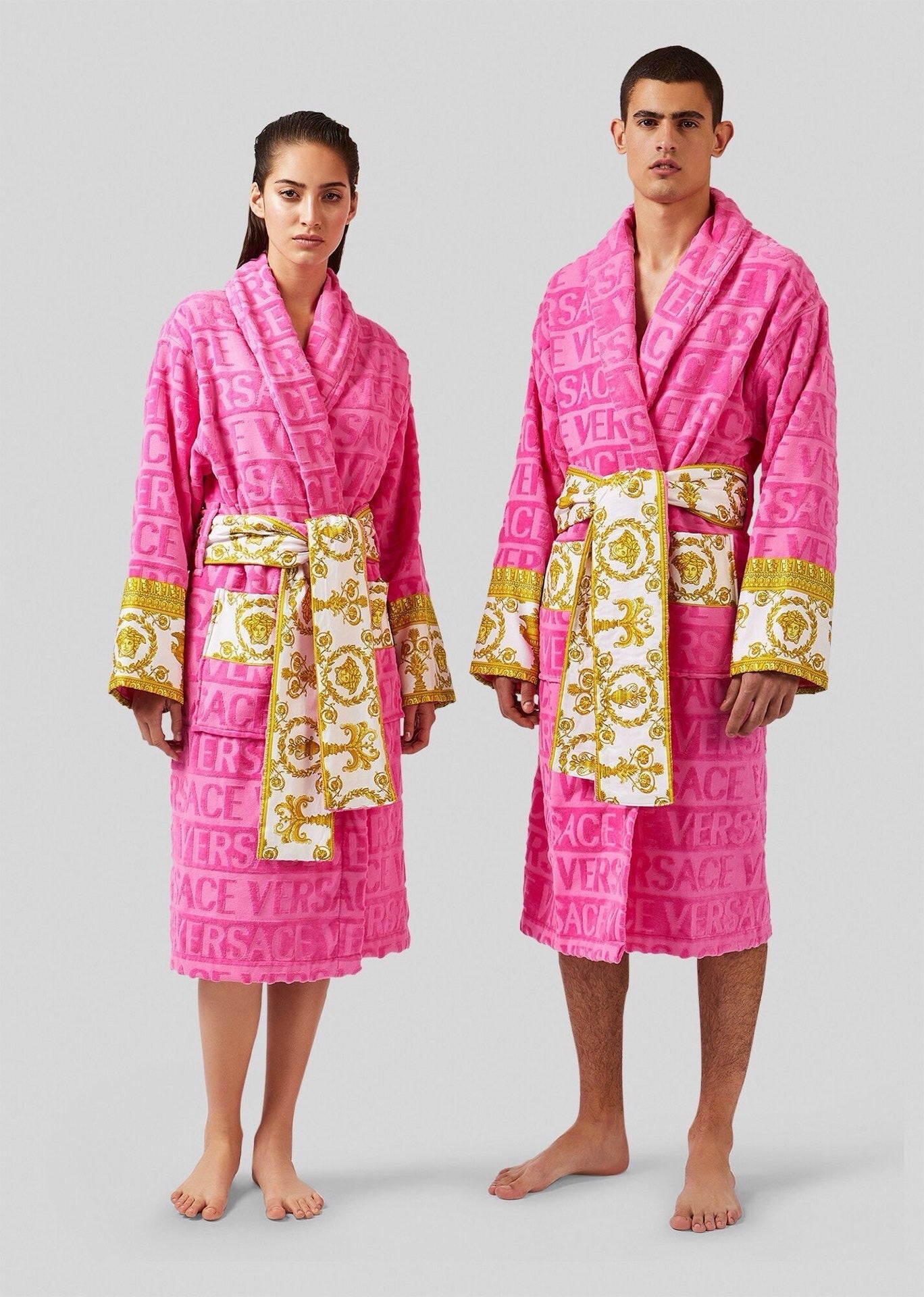 V-Bathrobe