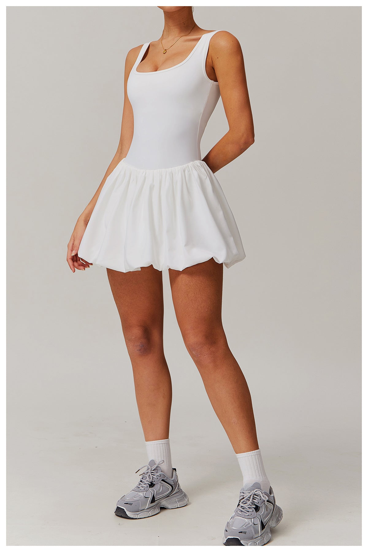 L-Sports Sleeveless Dress (with Inner Pocket Shorts)