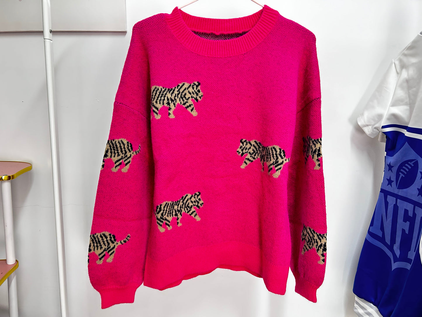 Leopard Pattern Drop Shoulder Knit Sweater