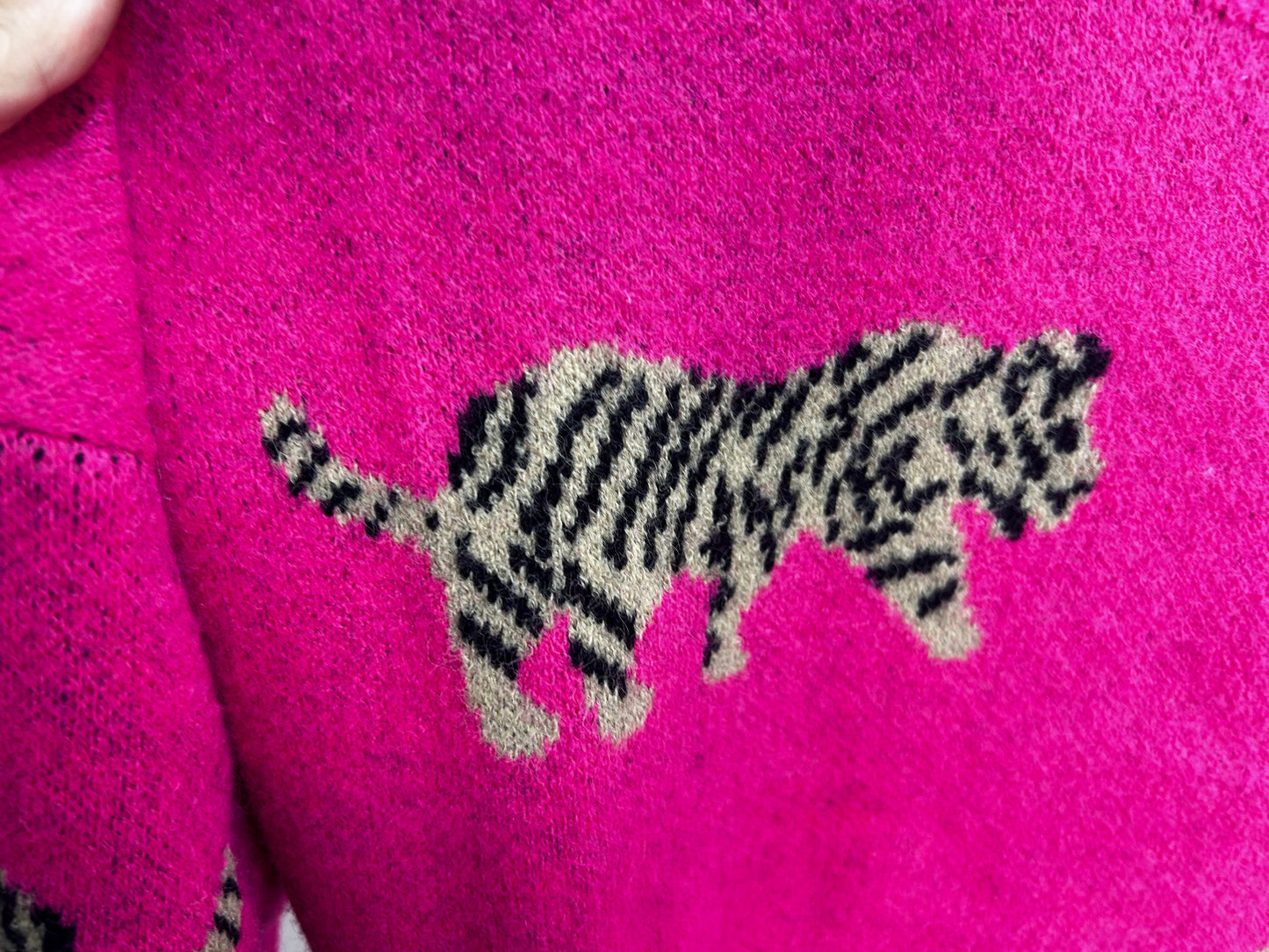 Leopard Pattern Drop Shoulder Knit Sweater