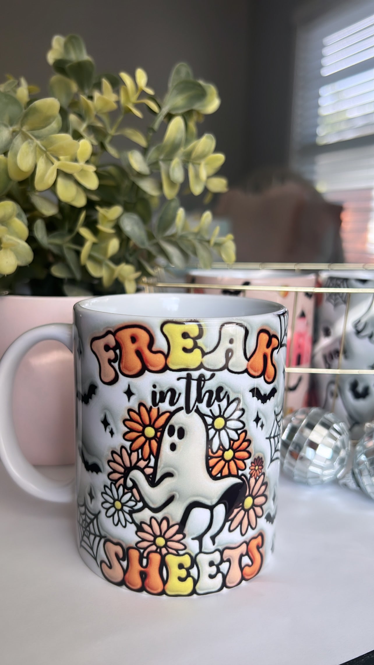 Freak in the sheets / Halloween mug