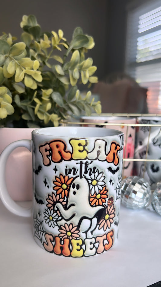 Freak in the sheets / Halloween mug